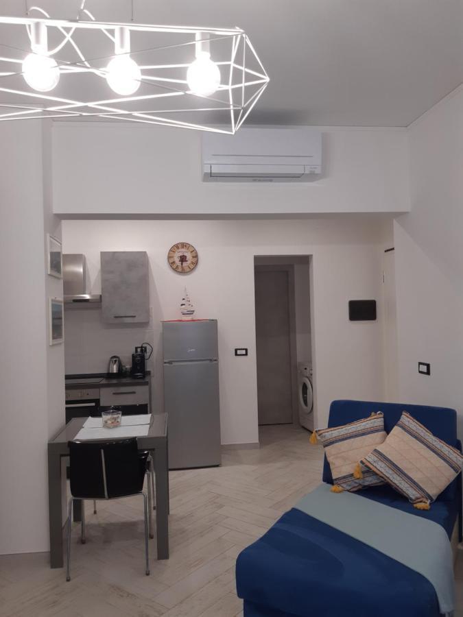 Casa Vacanze Via Nizza 57 Zinola-Wifi Savona Exterior foto